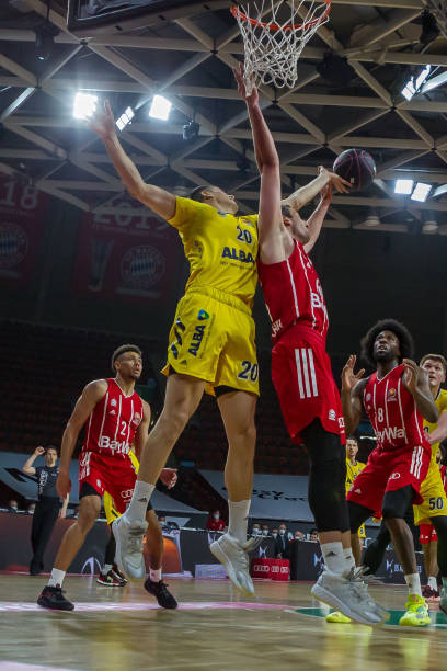 全队的配合 全队的配合