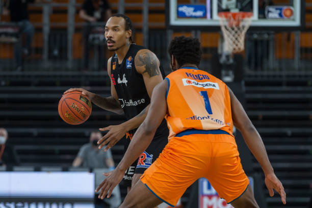 我们可以发 我们可以发