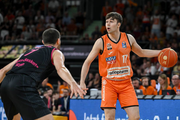 图的防线高 图的防线高