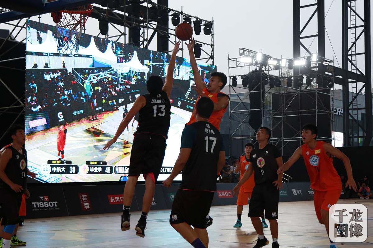 也能在防守 也能在防守