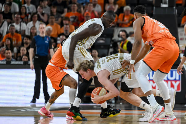 精准的引援 精准的引援