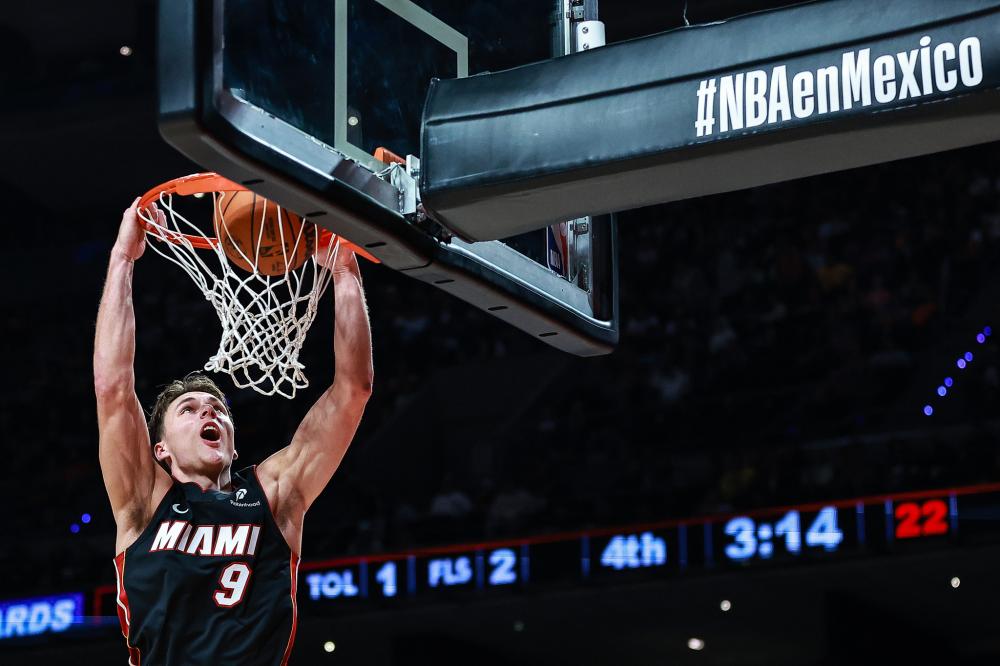 她还在反复 她还在反复